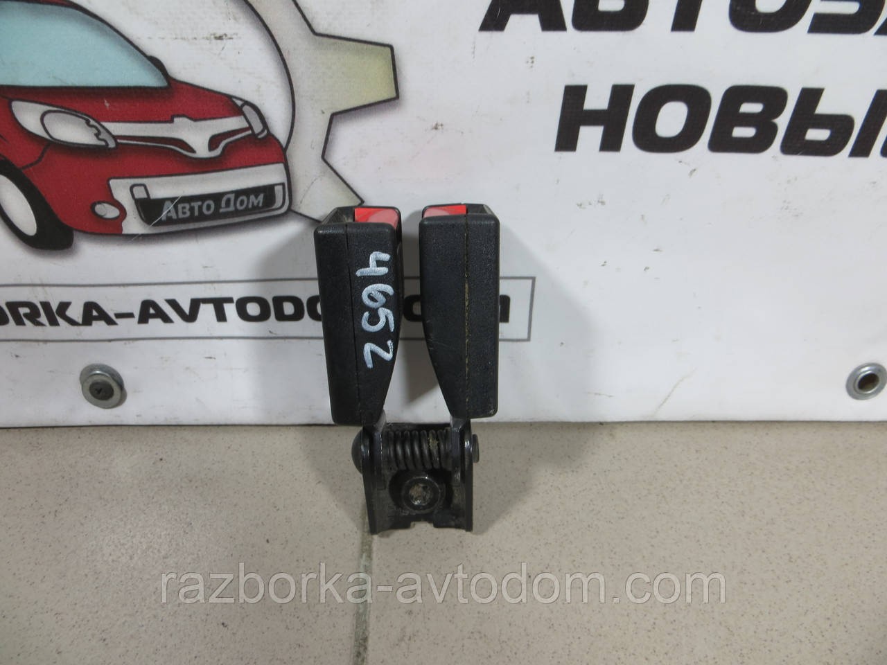 Замок ременя задній Opel Zafira A (99-05) OEM 90580904