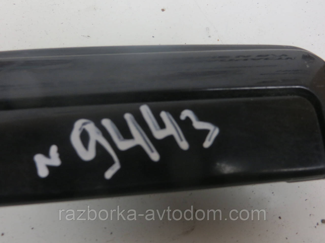 Ручка дверей зовнішня передня права Mitsubishi Pajero Sport 1 (1997-2009) OE:MR371042
