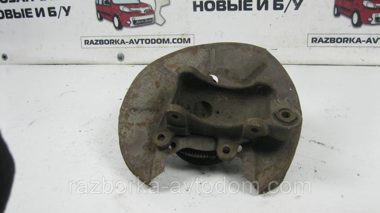 Поворотний кулак/ступочка задній правий Fiat Croma (1986-1996) OE:82437451