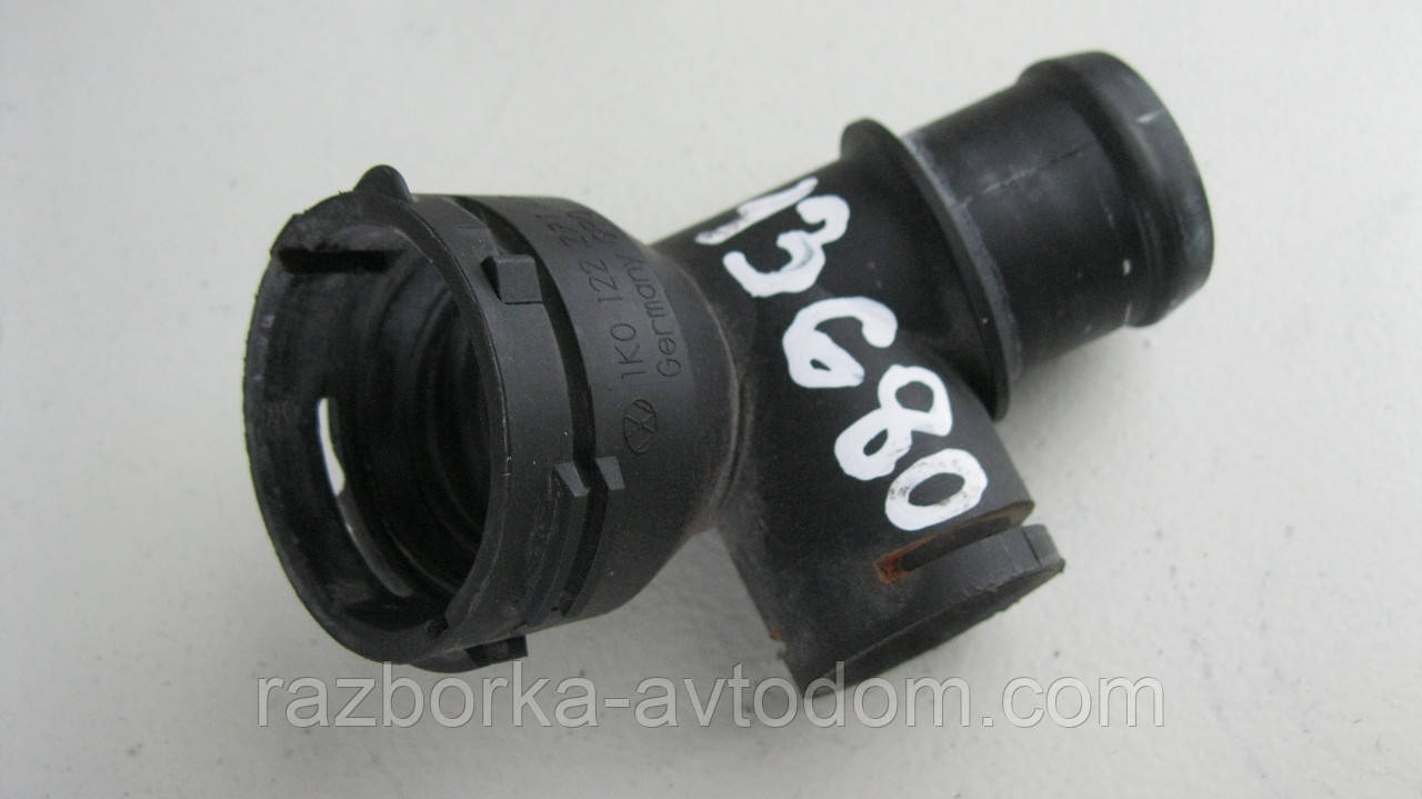Фланець (трійник) системи охолодження VW Touran 1,9TDI (2003-2010), Golf 5 (2003-2008) OE:1K0122291AD фото 2