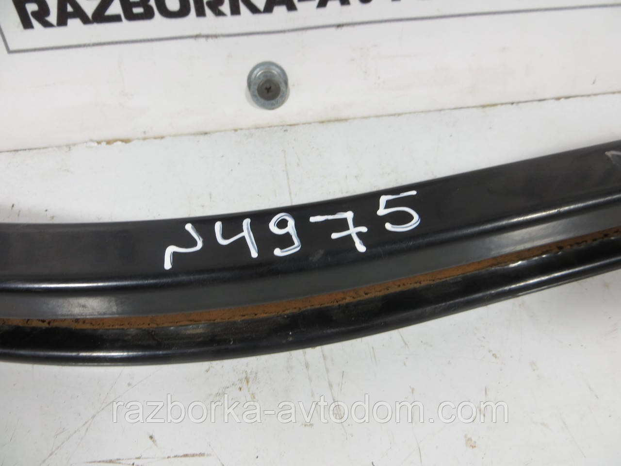 Напрямна роликів лівої бічної зсувної двері Citroen Berlingo B9 (2008-2018) ОЕ:9033AS