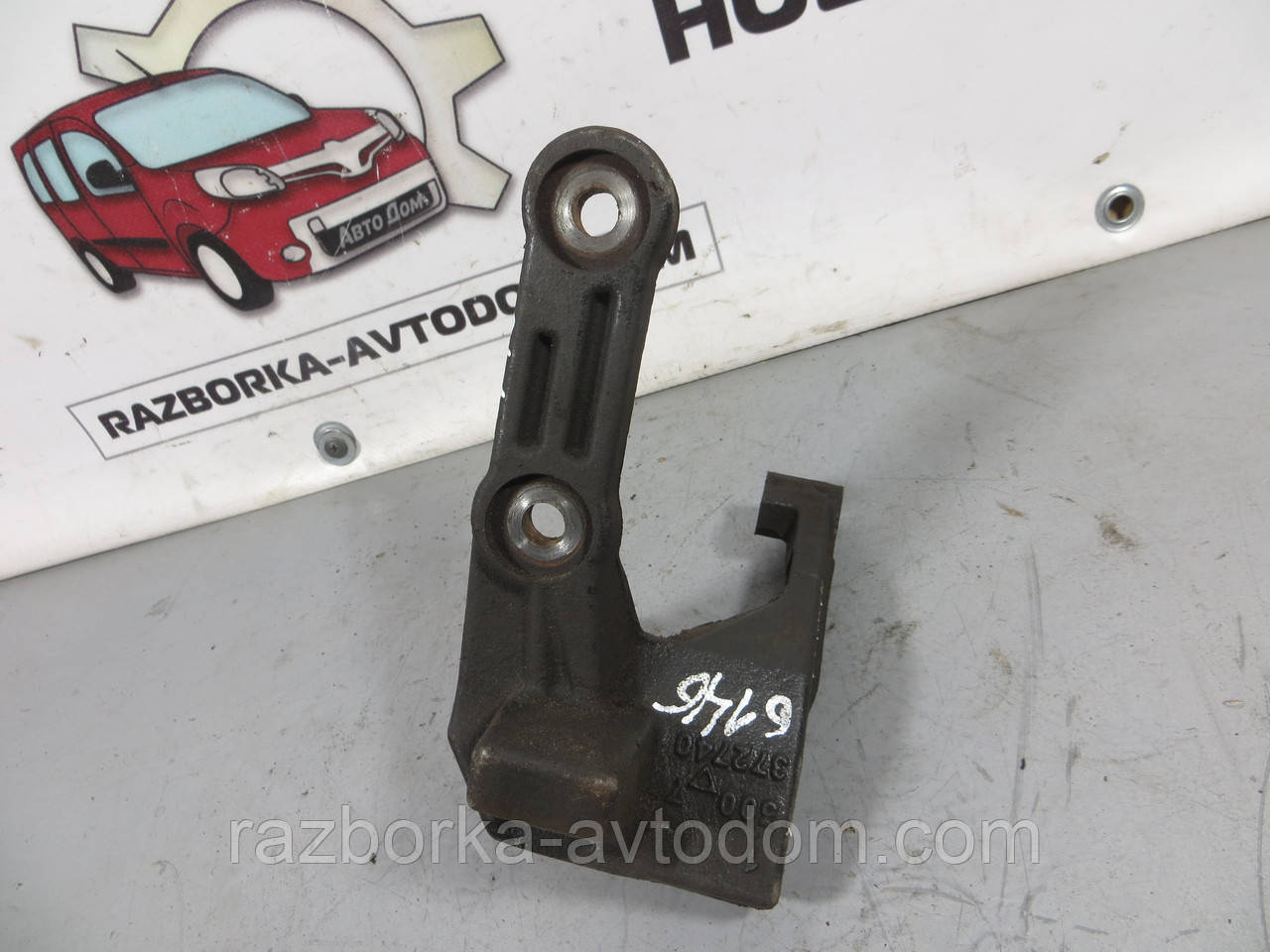 Кронштейн двигуна 2.0 16V Peugeot 307 (2001-2008) ОЕ: 5007372740