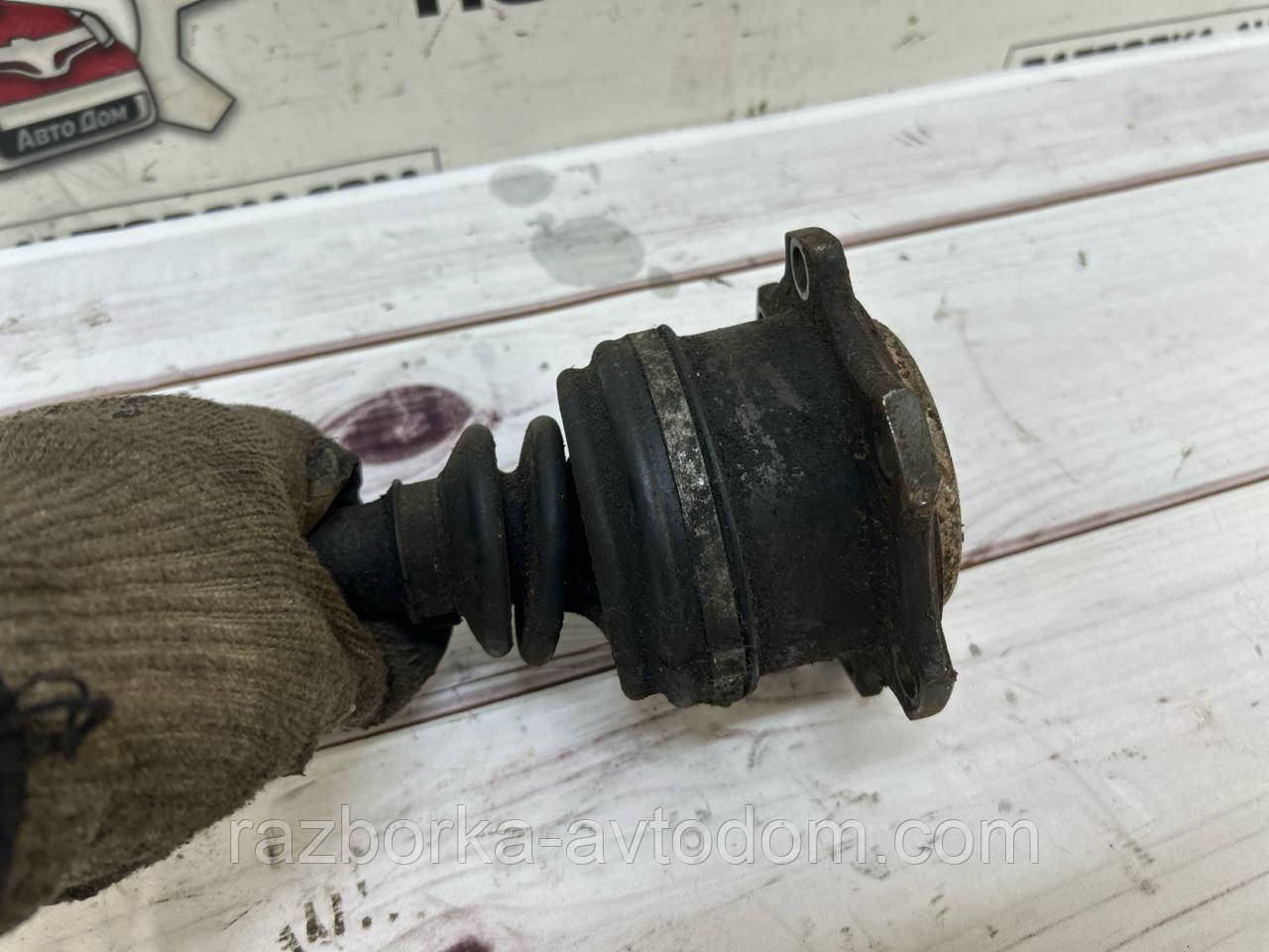 Привод, напівось передня ліва (з ABS) 1,9TD VW Passat B5 (96-05), Audi A4 B5, Skoda SuperB OE: 8D0407451FX фото 2