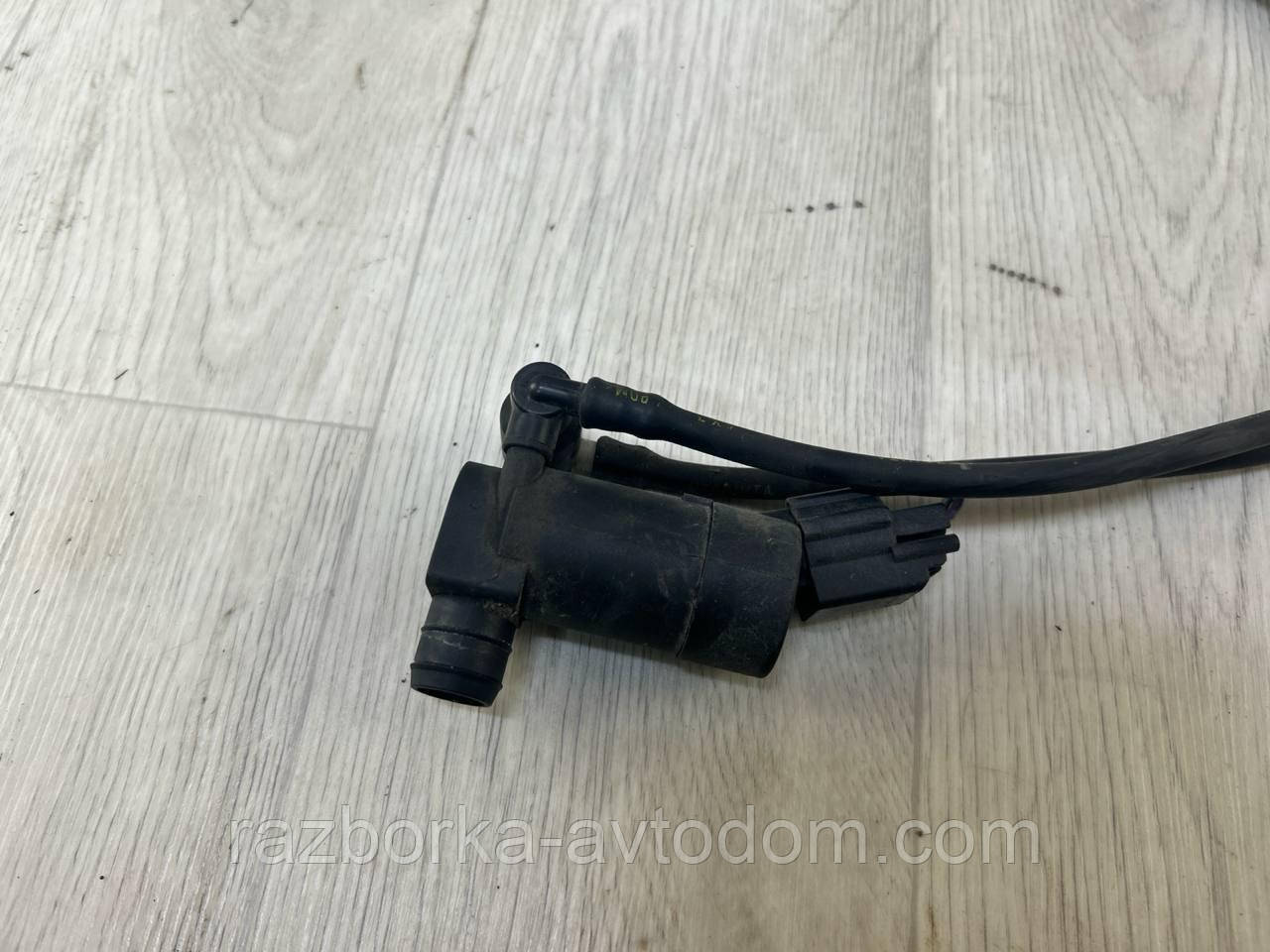 Моторчик бачка омивача лобового скла Ford Mondeo MK4 (07-10), MK3 OE:1s7117k624fb