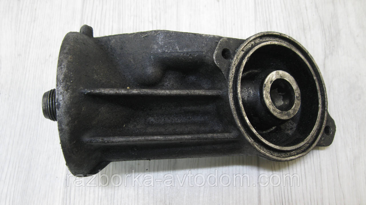 Корпус оливного фільтра VW Lt 28-35 (1985-1996) 2.4D OE: 075115417C фото 2