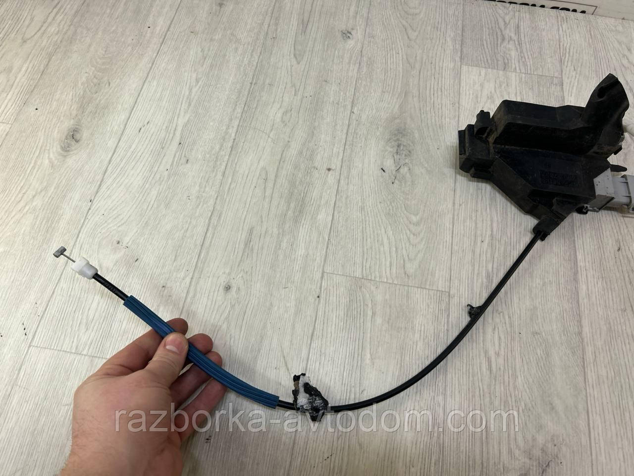 Замок дверцят задньої лівої (електро 6 пінів) Peugeot 407 (04-11) OE:9686692180