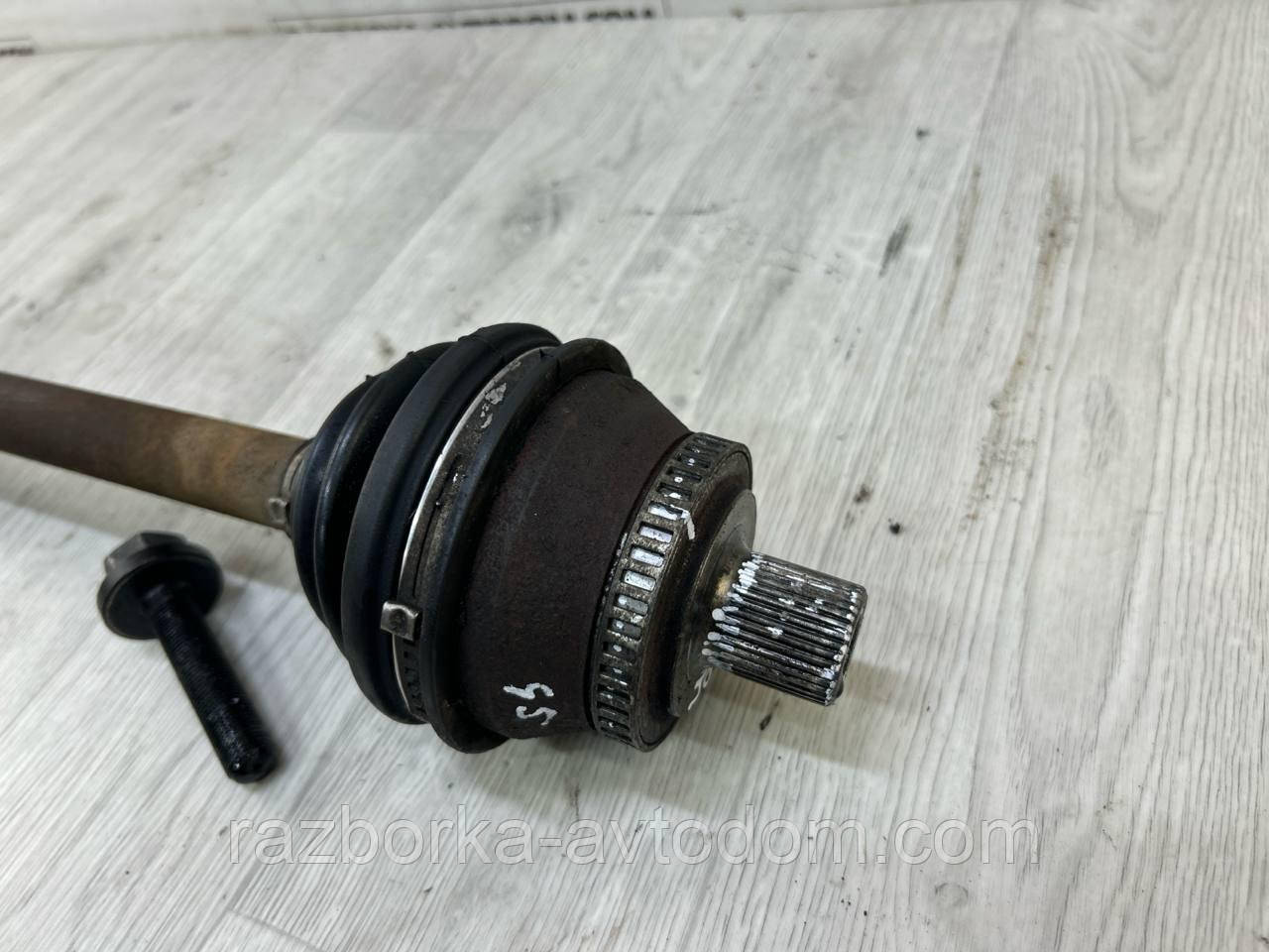 Напівось передня права/лівая (привод) 38 шліц VW Passat B5, Skoda Superb, Audi A4, A6 OE:8D0407452LX