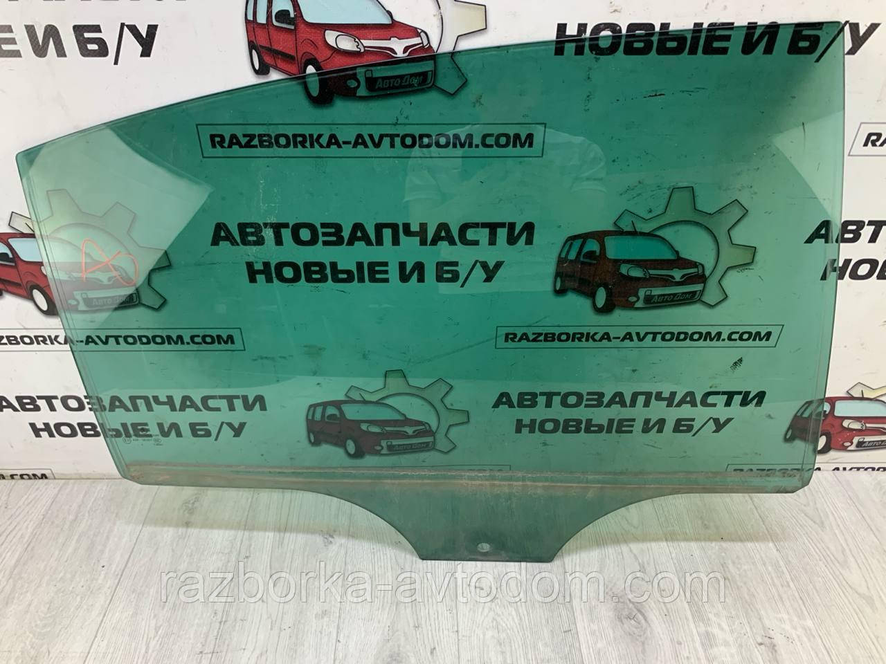 Скло дверей задньої правої Skoda Superb (02-08) OE: 3U5845206A