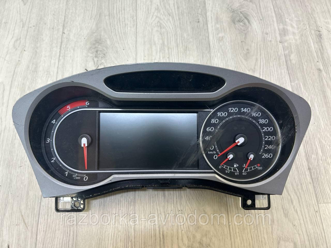 Панель приладів (щиток) 2.0 TDCI Ford Mondeo MK4 (07-14), S-MAX MK1 OE:am2t10849vd, am2t-10849-vd Дефект: потертість на склі