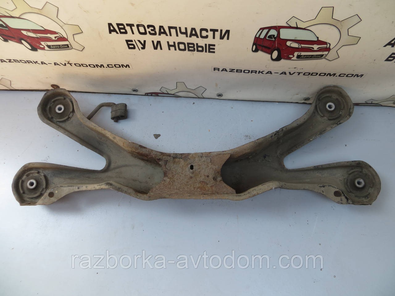 Балка задньої підвіски (блакитна) OPEL VECTRA B (1995-2003) ОЕ: 90498654