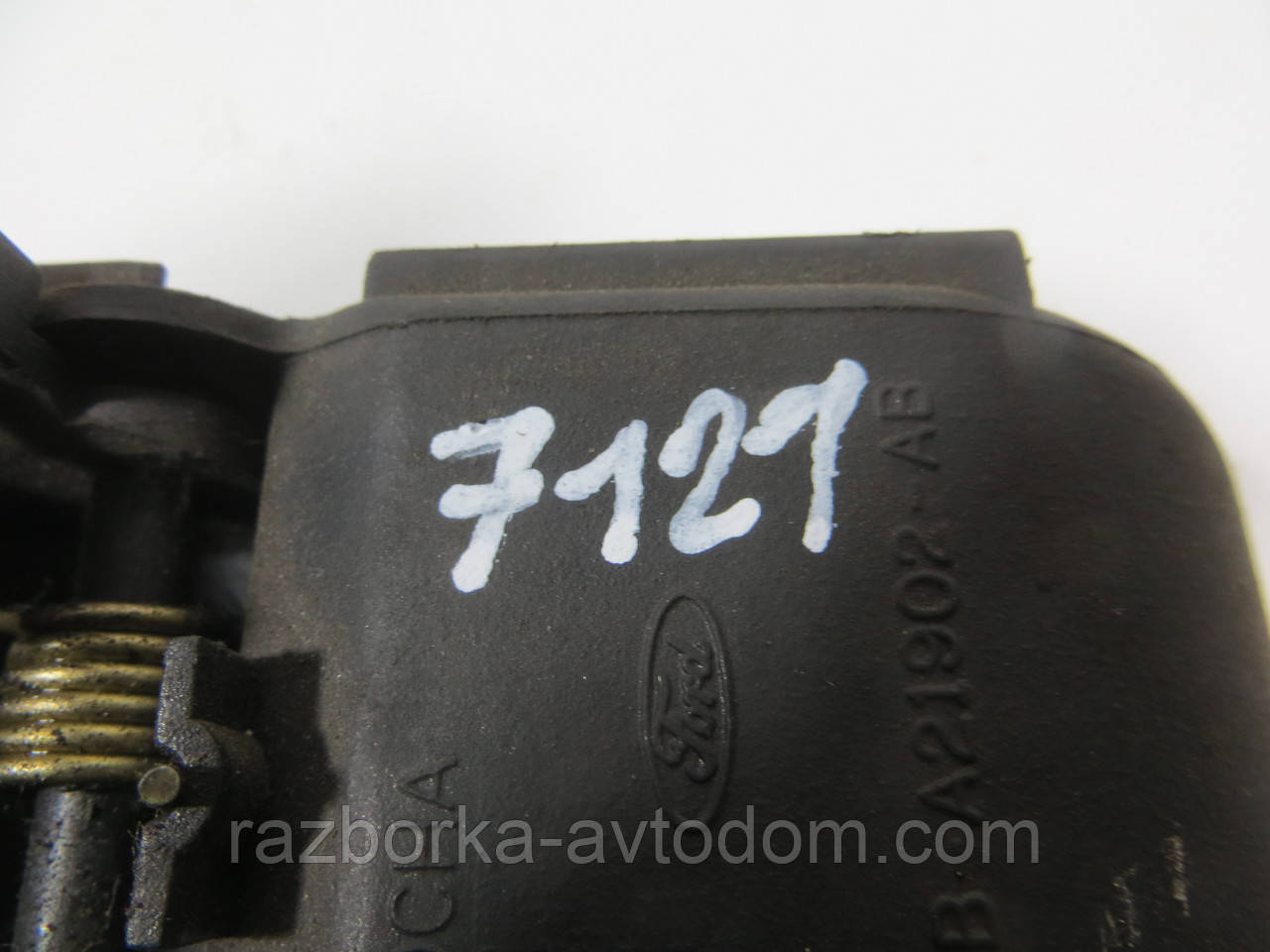 Ручка дверей внутрішня задня права FORD TRANSIT (1986-2000) ОЕ: 81ABA21902AB