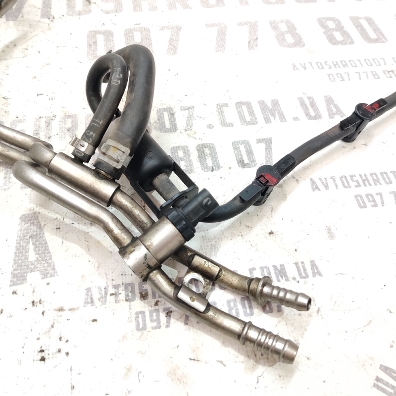 Паливна трубка Audi A4 B8 (07-15) 2.0 Дизель