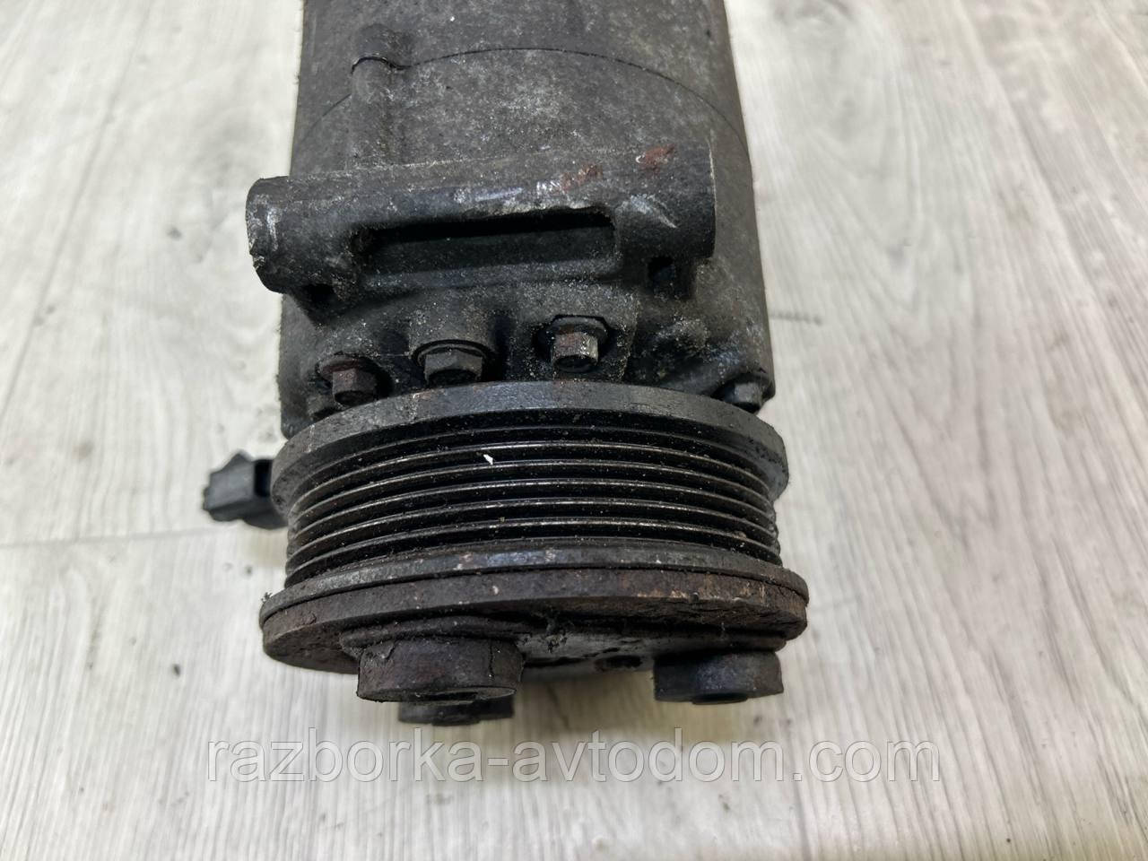 Компресор кондиціонера Ford Mondeo MK4, S-max (06-15), Galaxy (06-15), Volvo C70, S80, V70 OE: 8fk351334051