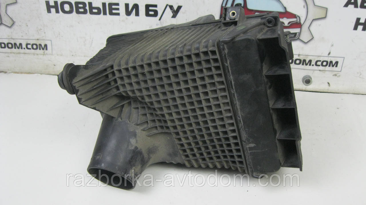 Корпус повітряного фільтра Renault Megane 2 (2003-2009) OE:8200378882