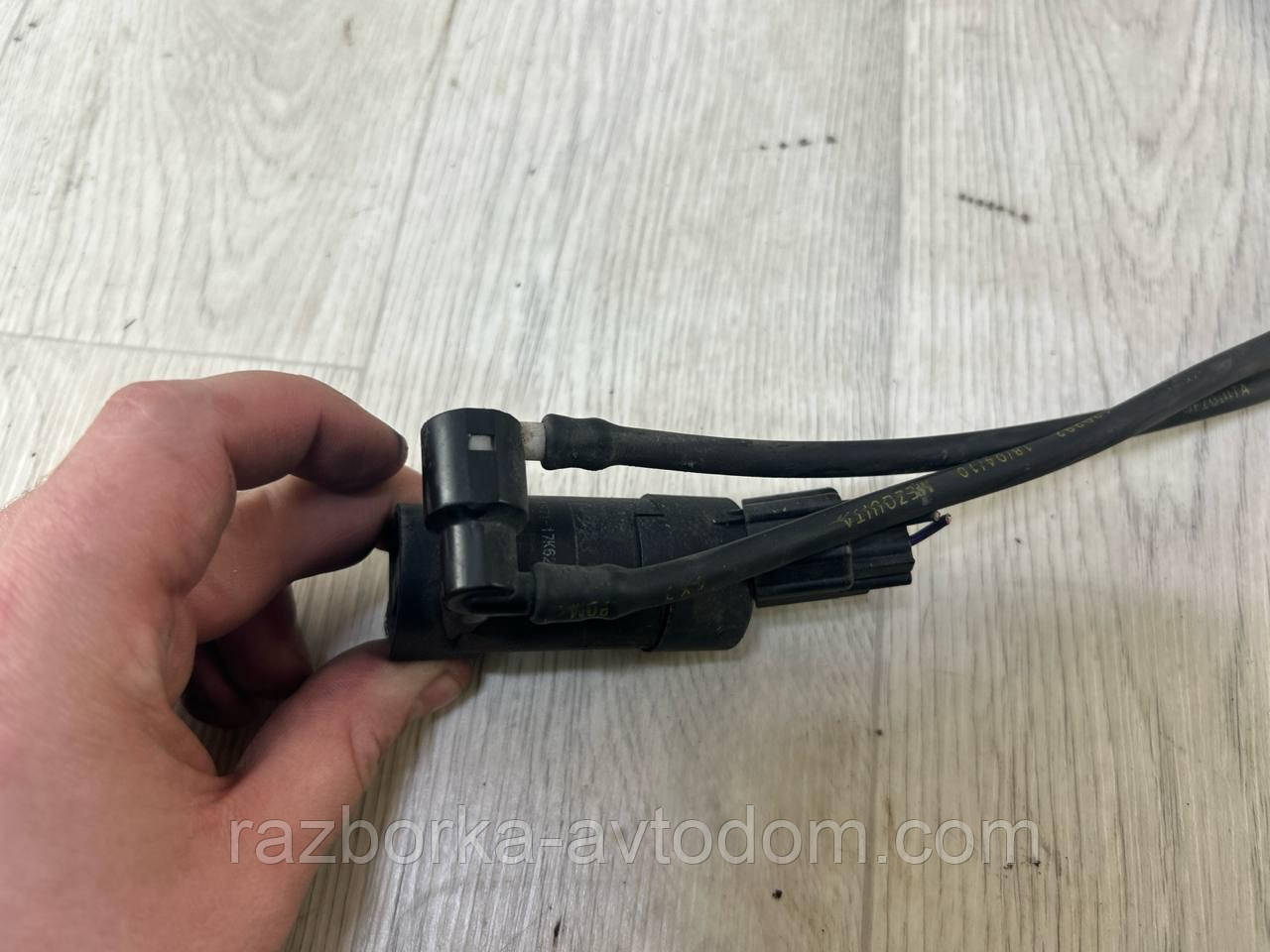 Моторчик бачка омивача лобового скла Ford Mondeo MK4 (07-10), MK3 OE:1s7117k624fb