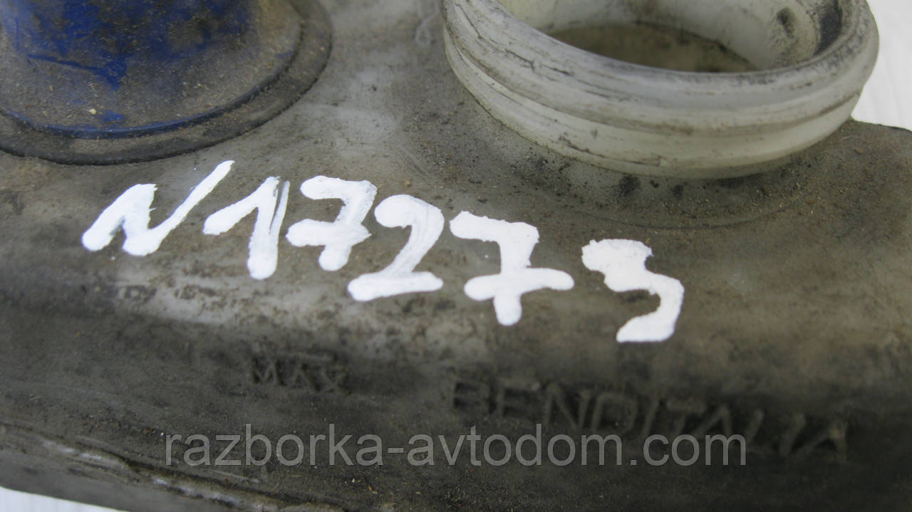 Бачок головного гальмівного циліндра Iveco Daily E1 (1978-1990) OE: 383054