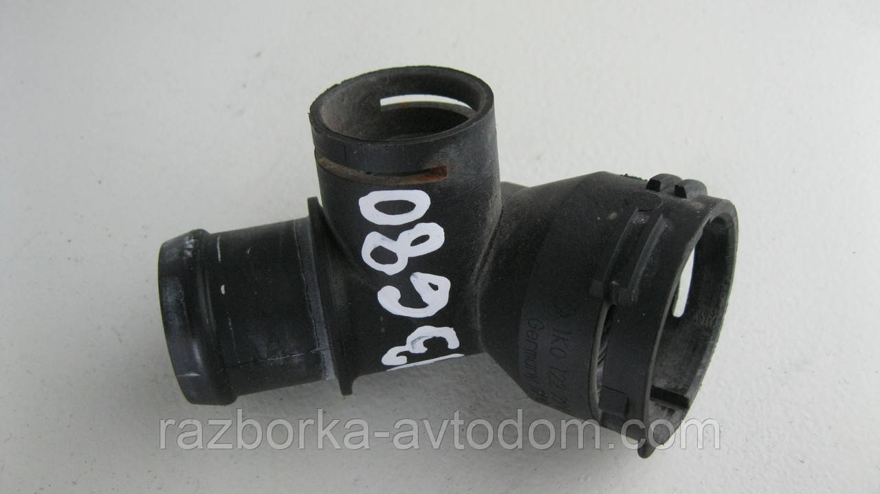 Фланець (трійник) системи охолодження VW Touran 1,9TDI (2003-2010), Golf 5 (2003-2008) OE:1K0122291AD