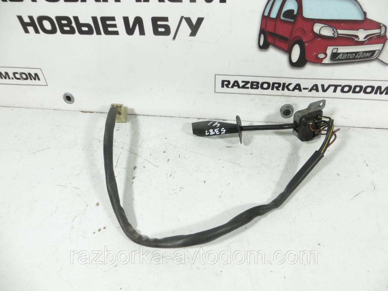 Підрумовий перемикач правий BMW E23 (1976-1986) ОЕ:  bmw 8356