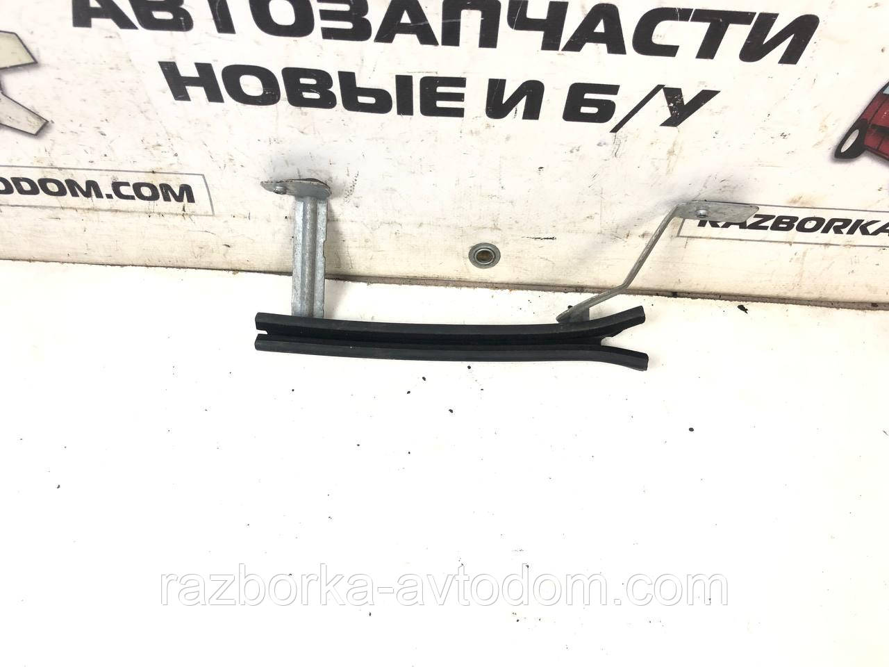 Напрямні скла дверей передньої лівої (ліва) Citroen C4 (04-11) OE: 9647444980 фото 2