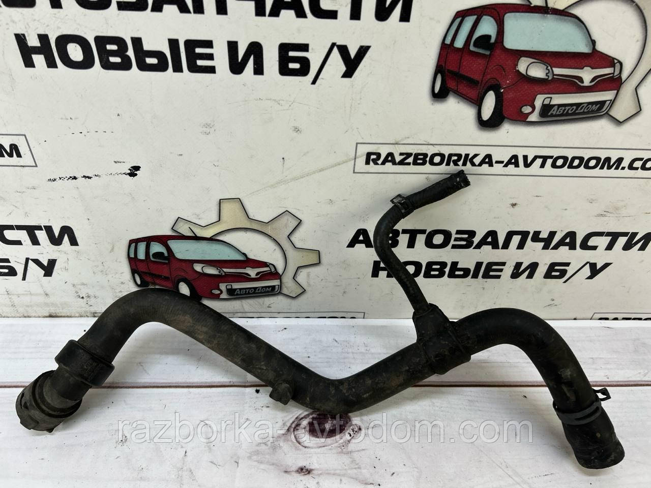 Патрубок охолодження 1.9TDI від радіатора верхній VW PASSAT B5 (96-05) OE: 4B0121101E