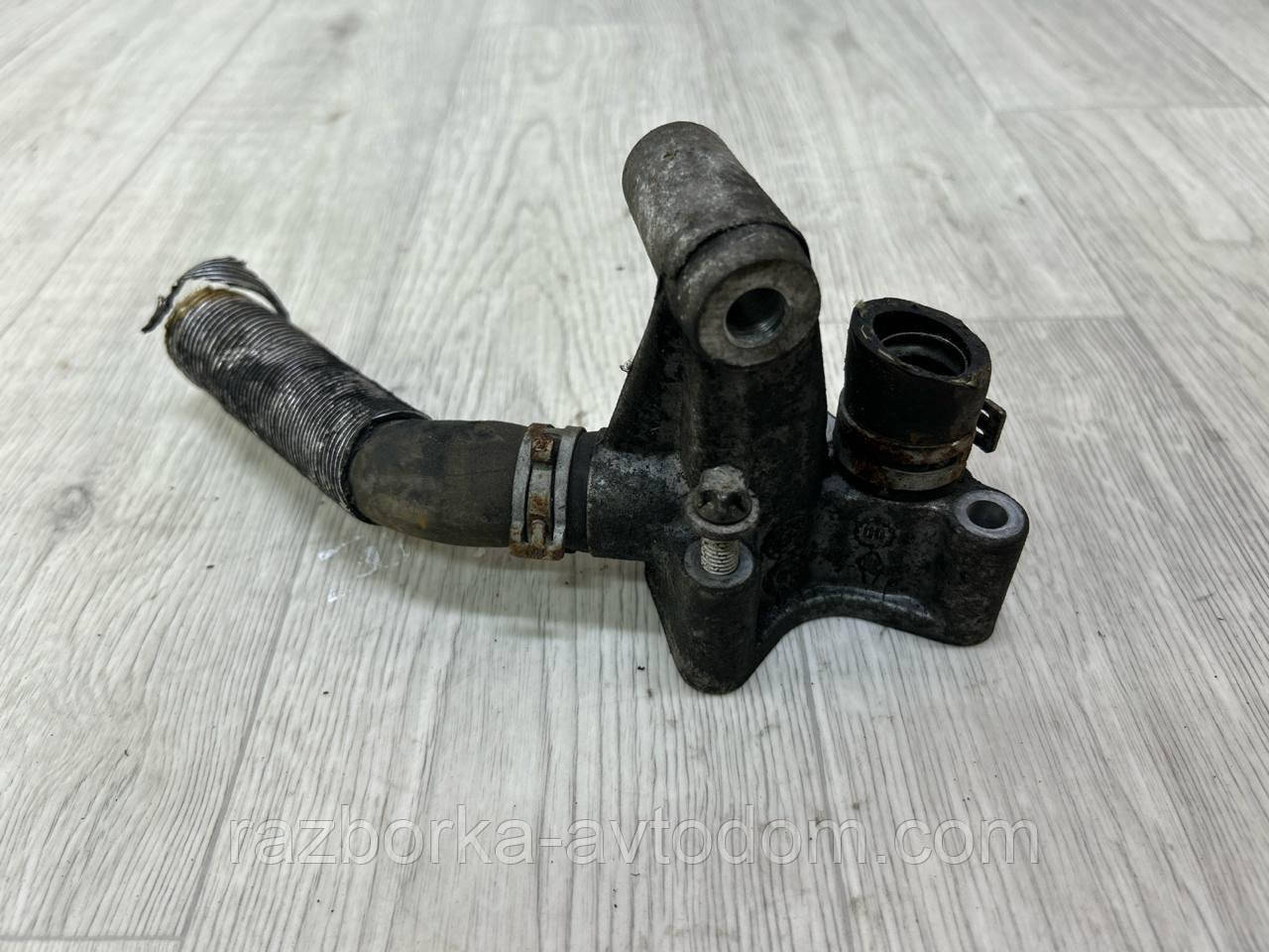 Фланець системи охолодження 2.0, 2.2 DTI Opel Vectra B, Vectra C, Astra G, Zafira OE:90573652