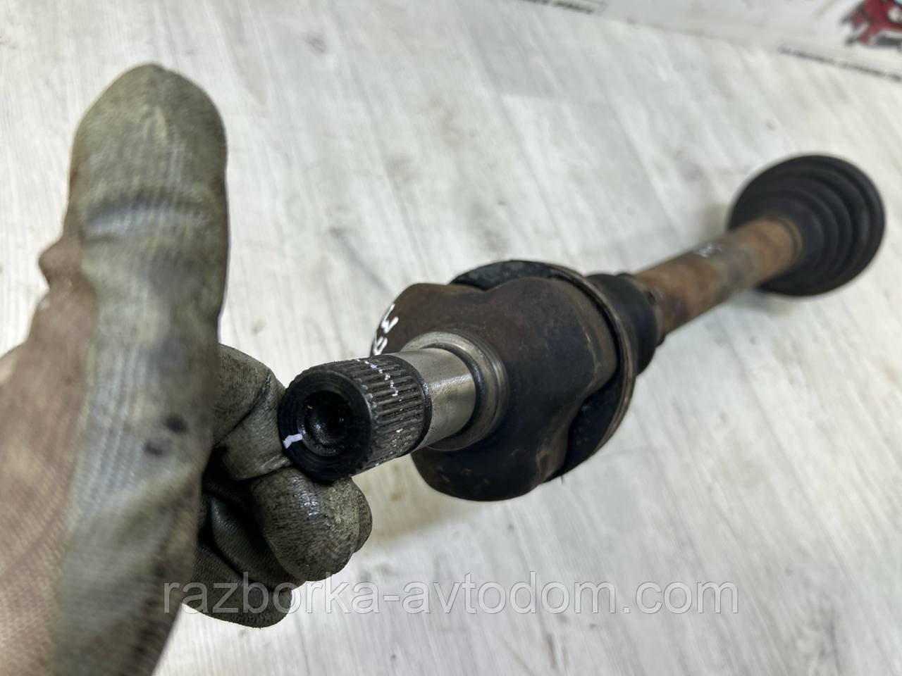 Напівось передня ліва (привод) (28/37) 2.0HDI, 1.6HDI, 1.6i, Peugeot 407 (04-11), 508, EXPERT, RCZ, Fiat Scudo (07-) OE:3272GL,