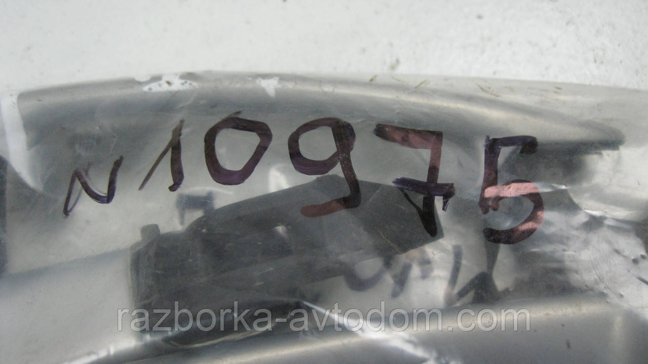 Ручка дверей зовнішня VW Passat B5 (1997-2000) OE:3B0837207 фото 2