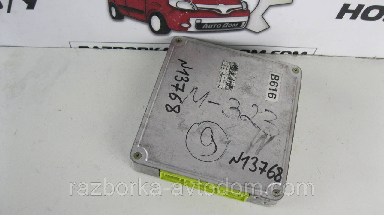 Електронний блок керування двигуном (ЕБУ) мізки Mazda 323 F (1989-1994) OE:b61618881C