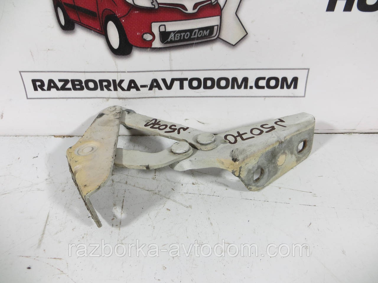Петля капота ліва Iveco Daily E3 E4 (00-14) OEM 56087046