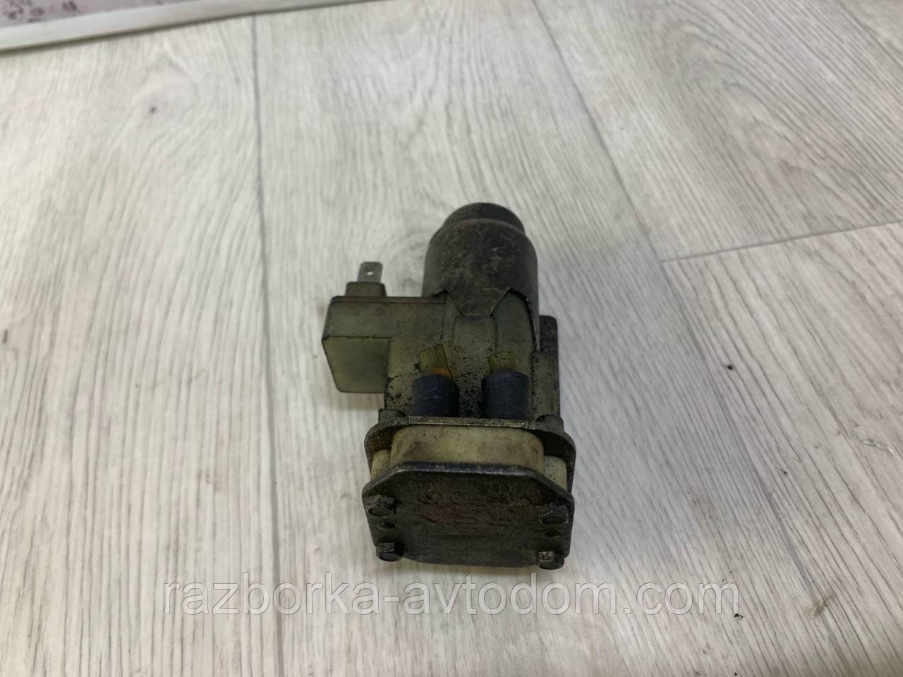 Насос-мотор омивача скла переднього лобового BMW E21 OE:B23955651