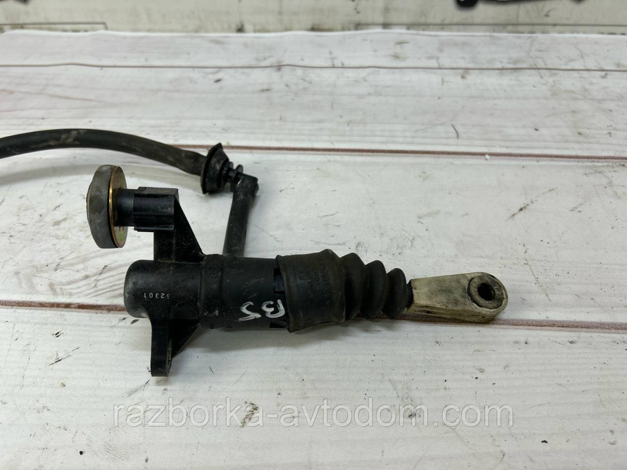 Головний циліндр зчеплення VW Passat B5 (96-05), Audi A6 C5, A4, Skoda SuperB OE: 8e1721401g, 8e1721401g,