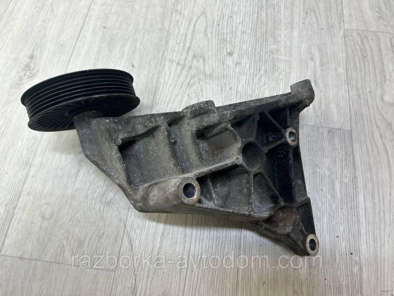 Кронштейн, кріплення компресора кондиціонера 2,0DTI Opel Zafira A, Astra G OE:24459840