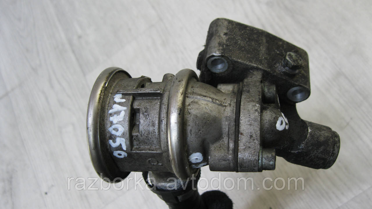 Клапан EGR VW Passat B5 (1996-2005), Skoda Superb (2002-2008) 2.0 OE: 06B131351A