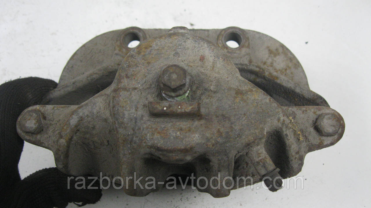 Суппорт передній лівий Opel Senator B (1988-1990), Omega A (1986-1994), Omega B (1994-2003) OE:90369384