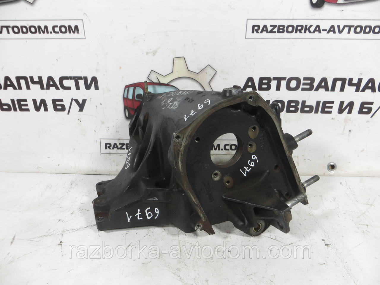Кронштейн ТНВД 1.9JTD FIAT DOBLO (2000-2009) ОЕ: 46528888