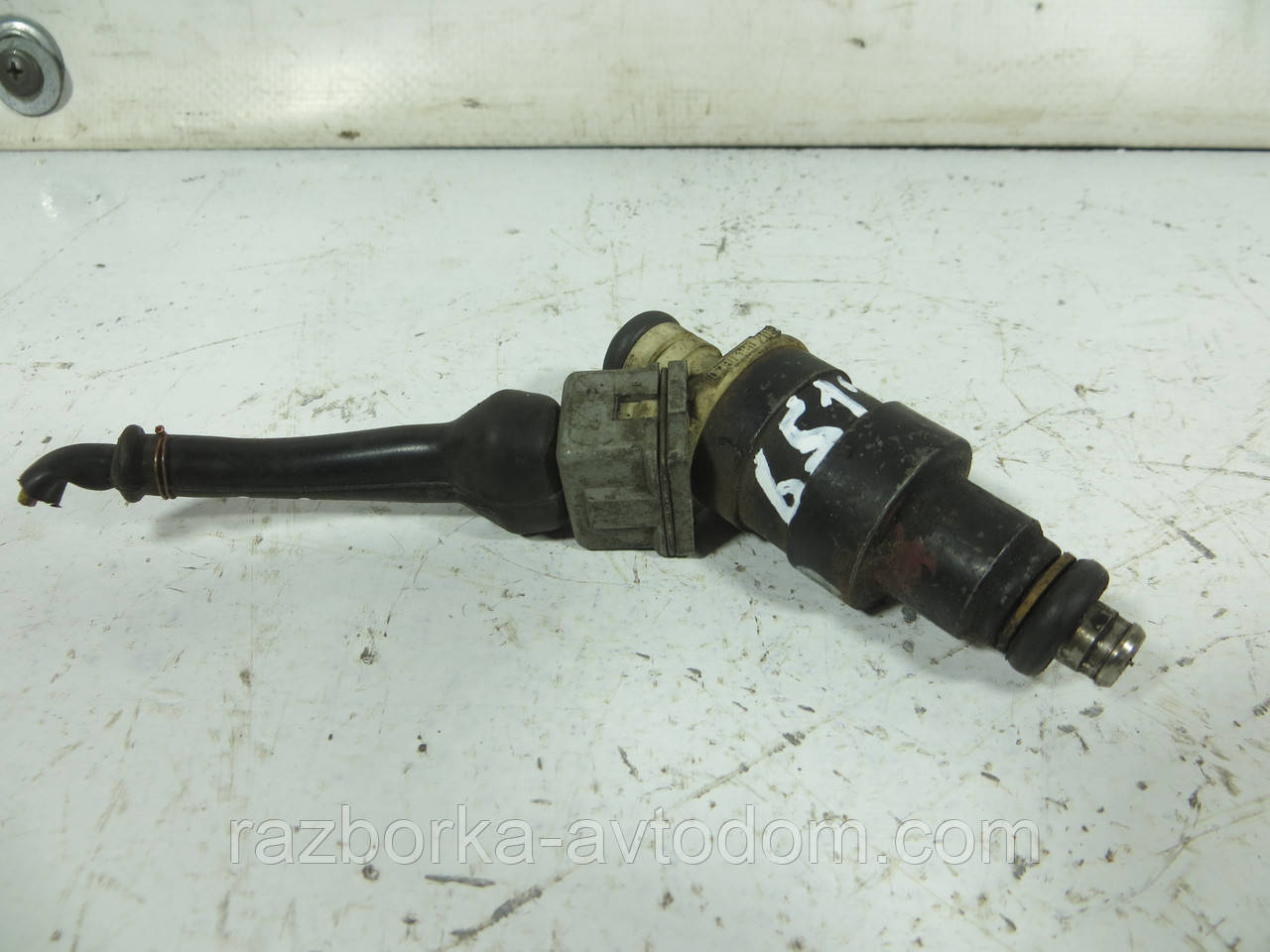 Форсунка бензин електро 2.0 24V BMW 3 E30 ОЕ: 0280150208