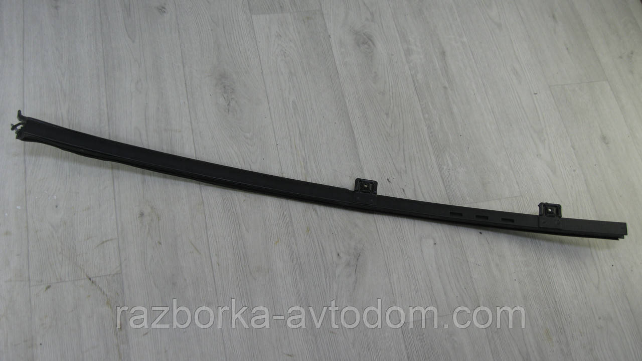 Рейка напрямна скла дверей задньої правої Opel Zafira A (1999-2005) OE:9133346