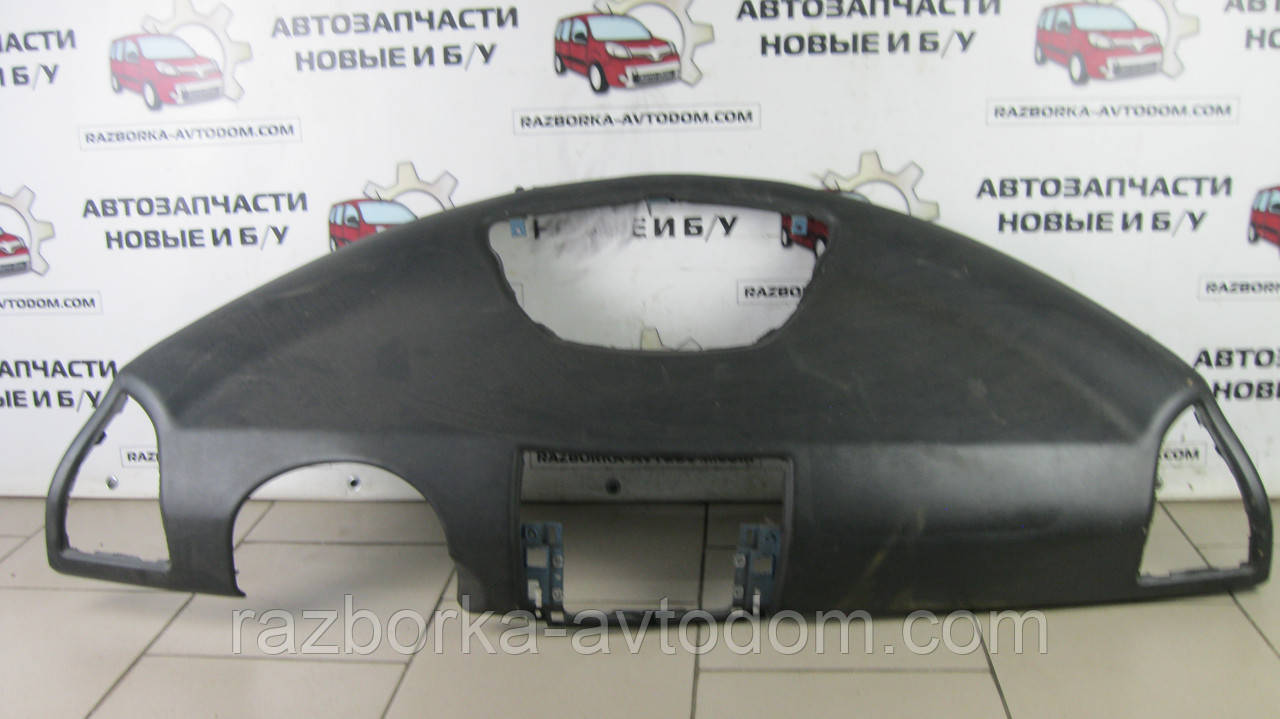 Передня панель салону (торпедо) під Airbag Citroen C4 (2004-2010) OE:8211NX