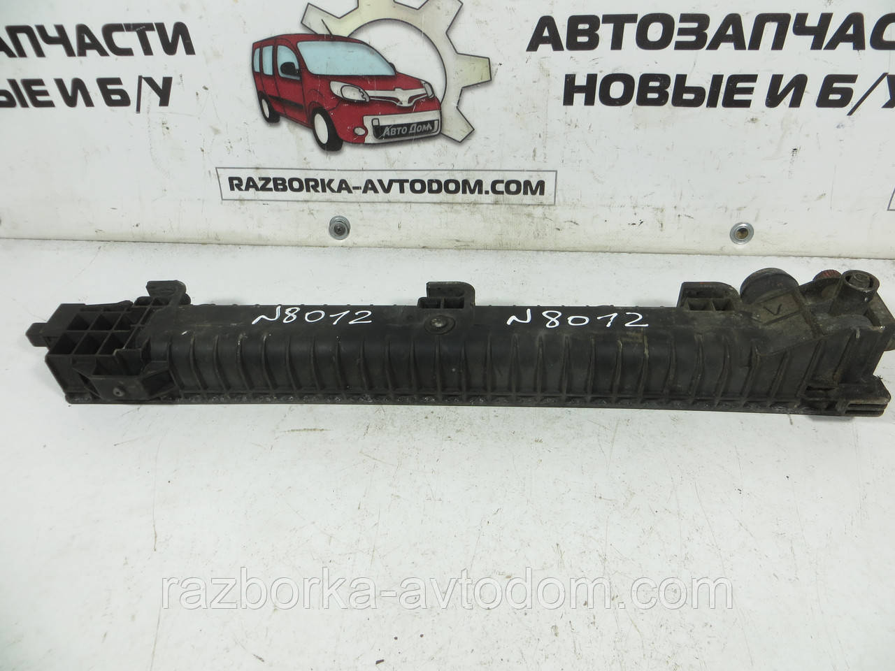 Бачок радіатора основного (охолодження) (маленький) МКПП 2.2CDI, 2.3 16 V, 2.3TD Mercedes Vito 638 (1996-2003