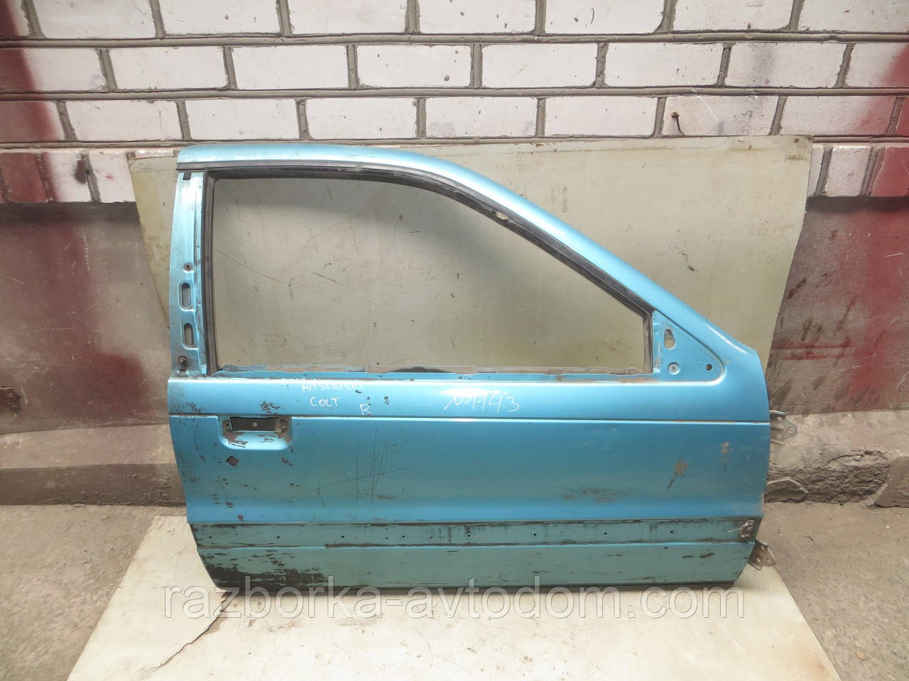 Двері праві 2-дв Mitsubishi Colt C50 (88-92) COLT