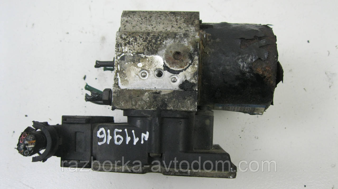 Блок ABS Renault Trafic, Opel Vivaro, Nissan Primastar (2000-2014) OE:8200963331
