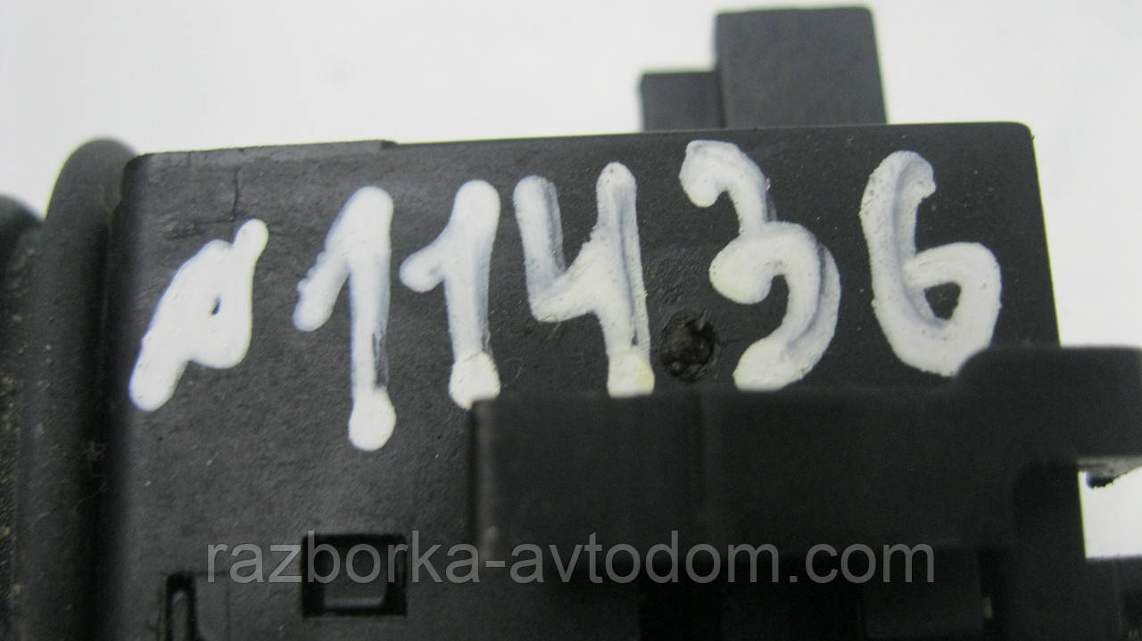 Підрулевий перемикач лівий Opel Corsa C (2000-2012), Meriva A (2003-2010), Combo (2001-2011) OE:09185413