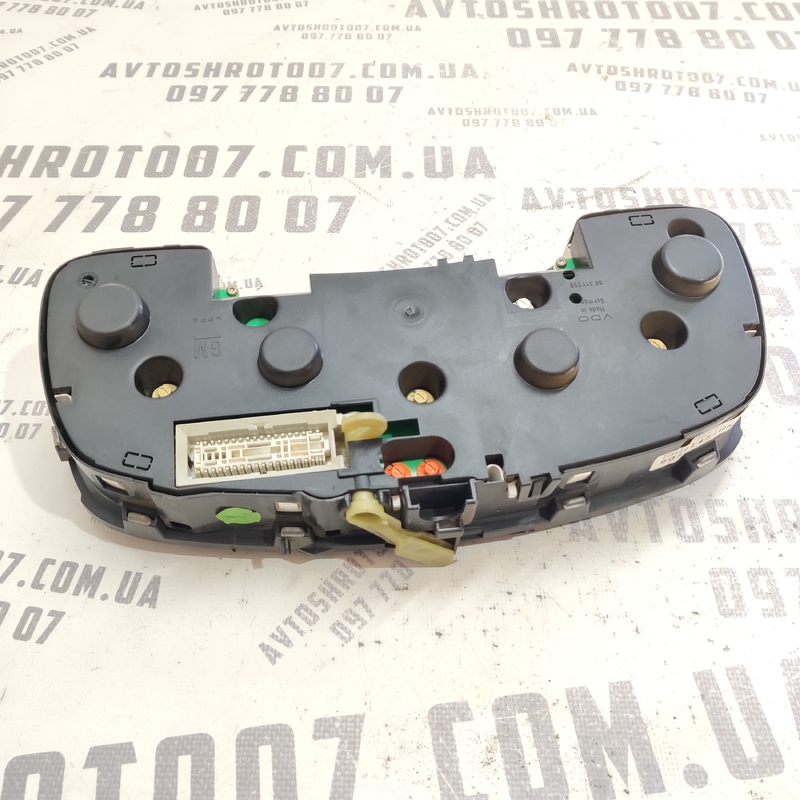 Панель приладів Opel Astra G (97-04) 2.0D 90561451qk