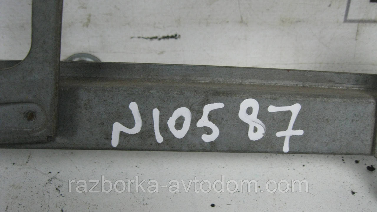 Склопідіймач задній правий (механічний) BMW 3 E30 (1982-1994) OE:51341935636