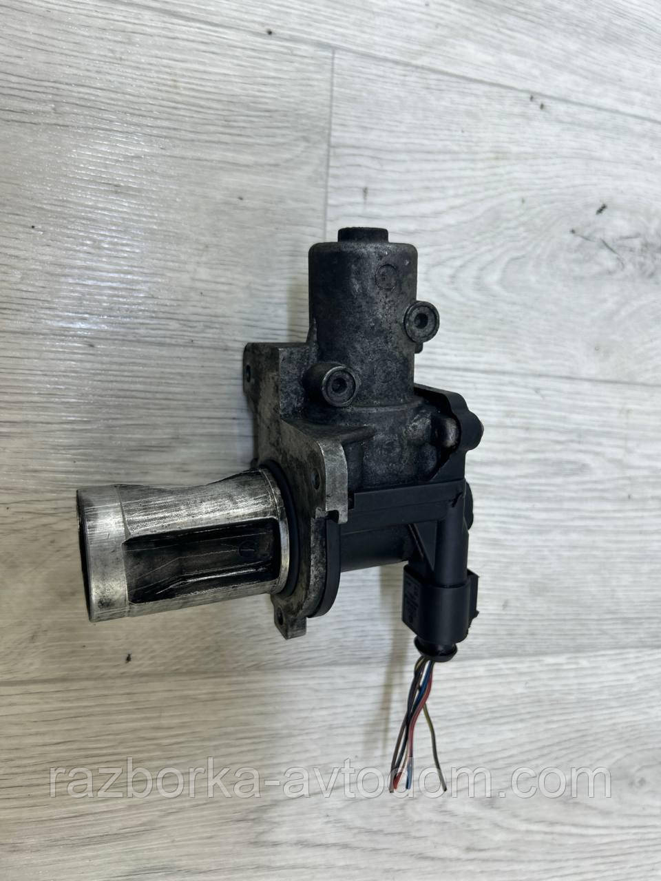 Клапан EGR (ЕГР) VW Transporter T5, Passat B5, B6, Skoda Superb 1, Audi A4, A6 OE:038131501BF