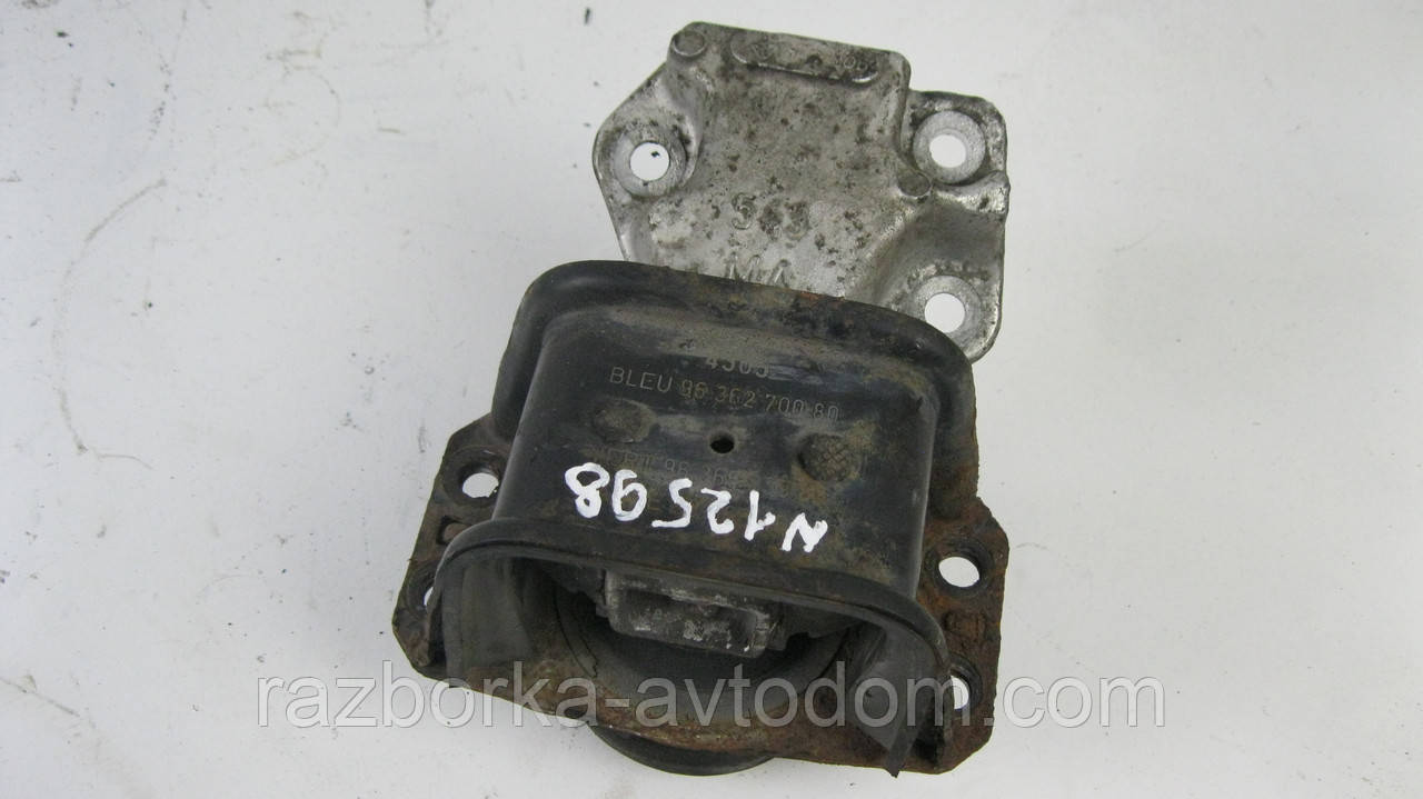 Подушка двигуна права верхня Citroen C4 (2004-2010) OE:1839 90