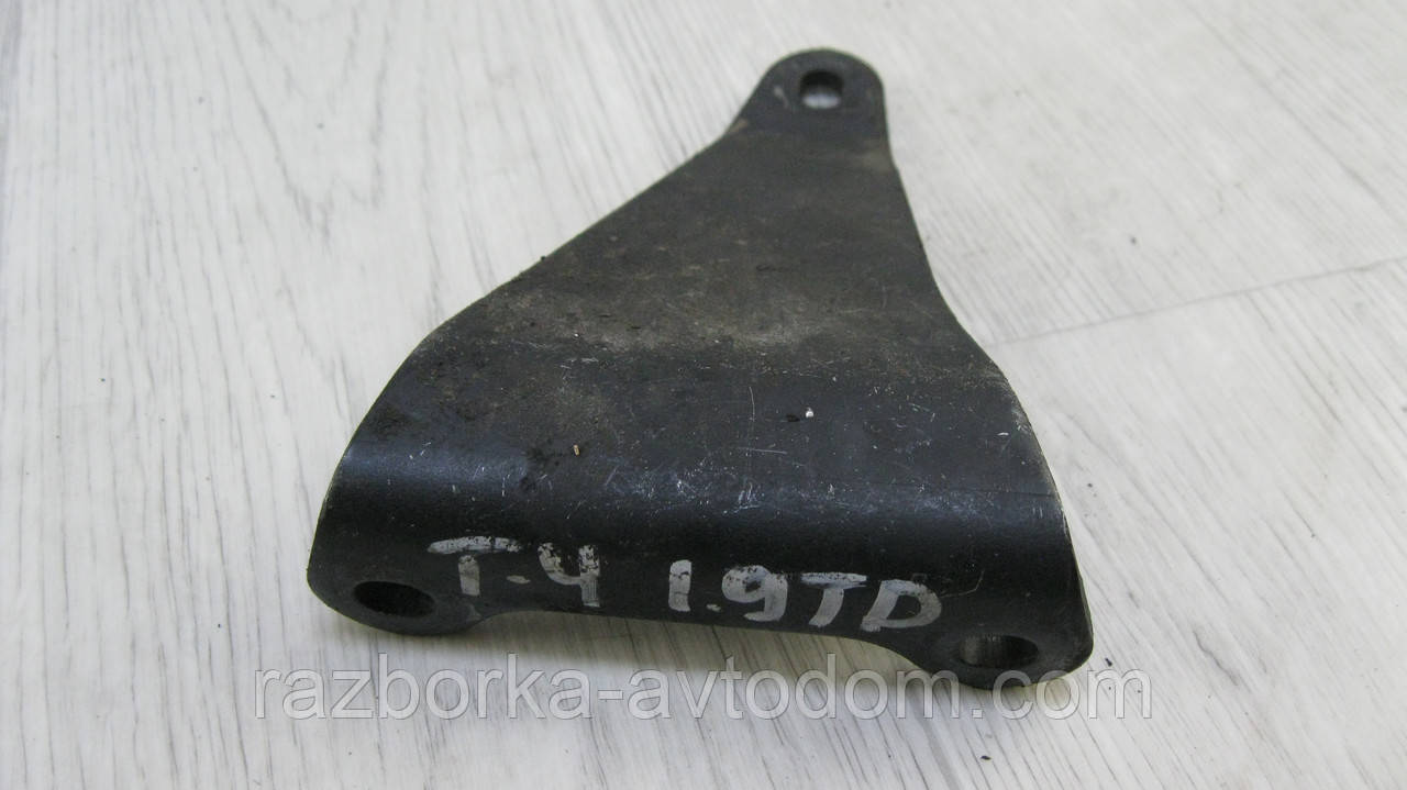 Кронштейн кріплення двигуна Mercedes Vito W638 (1996-2003) OE: A6110960645