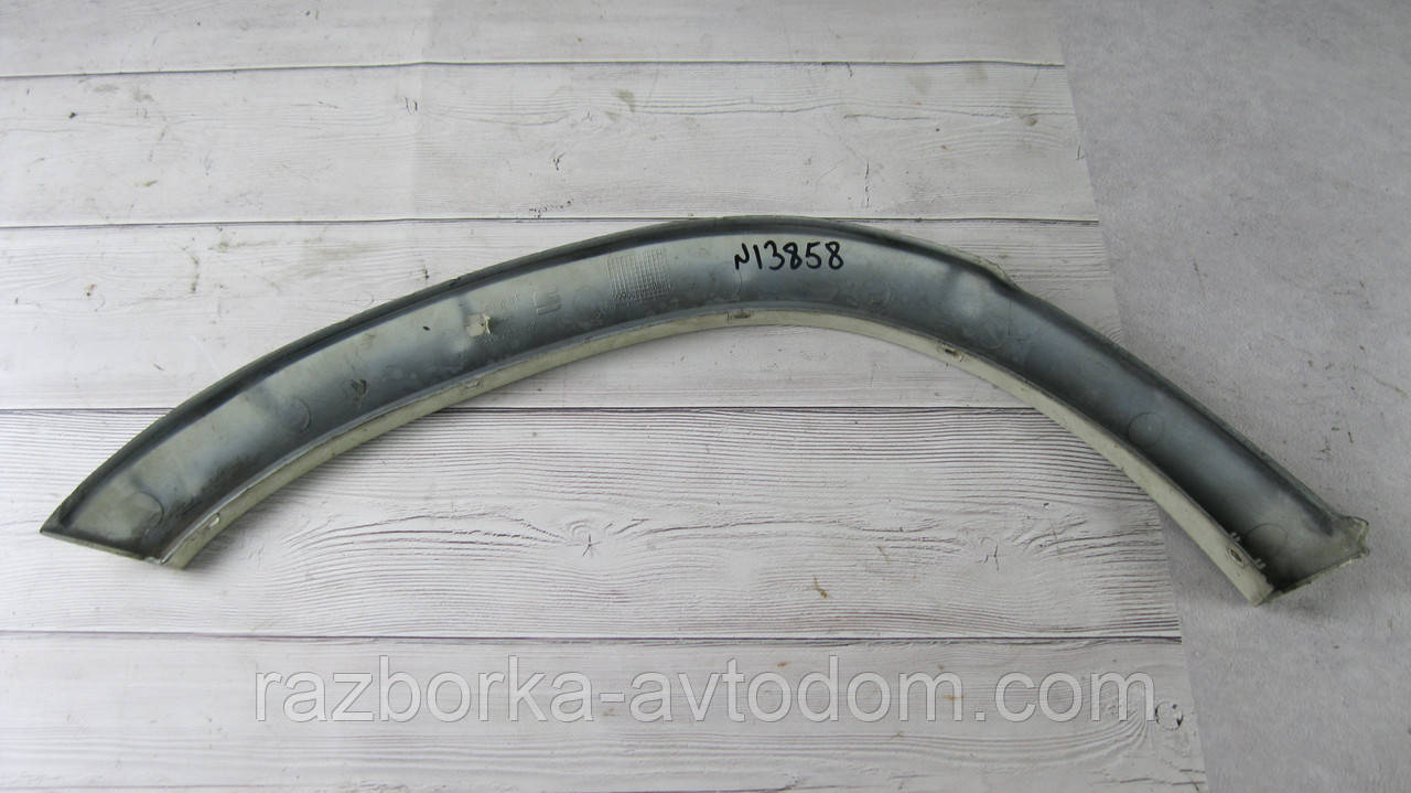 Молдинг накладка крила задній лівий/правий Seat Ibiza (83-93), Cordoba (83-93) OE:Х0 3972124, Х0 3972117