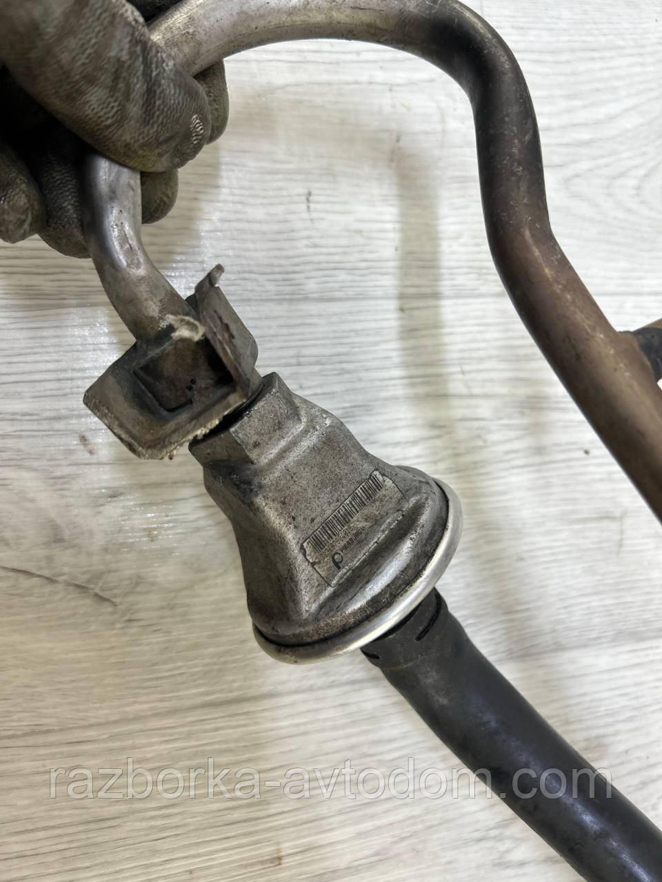 Клапан EGR ЕГР повітряний з трубкою 2,0i Opel Omega B (96-03) OE:90469782