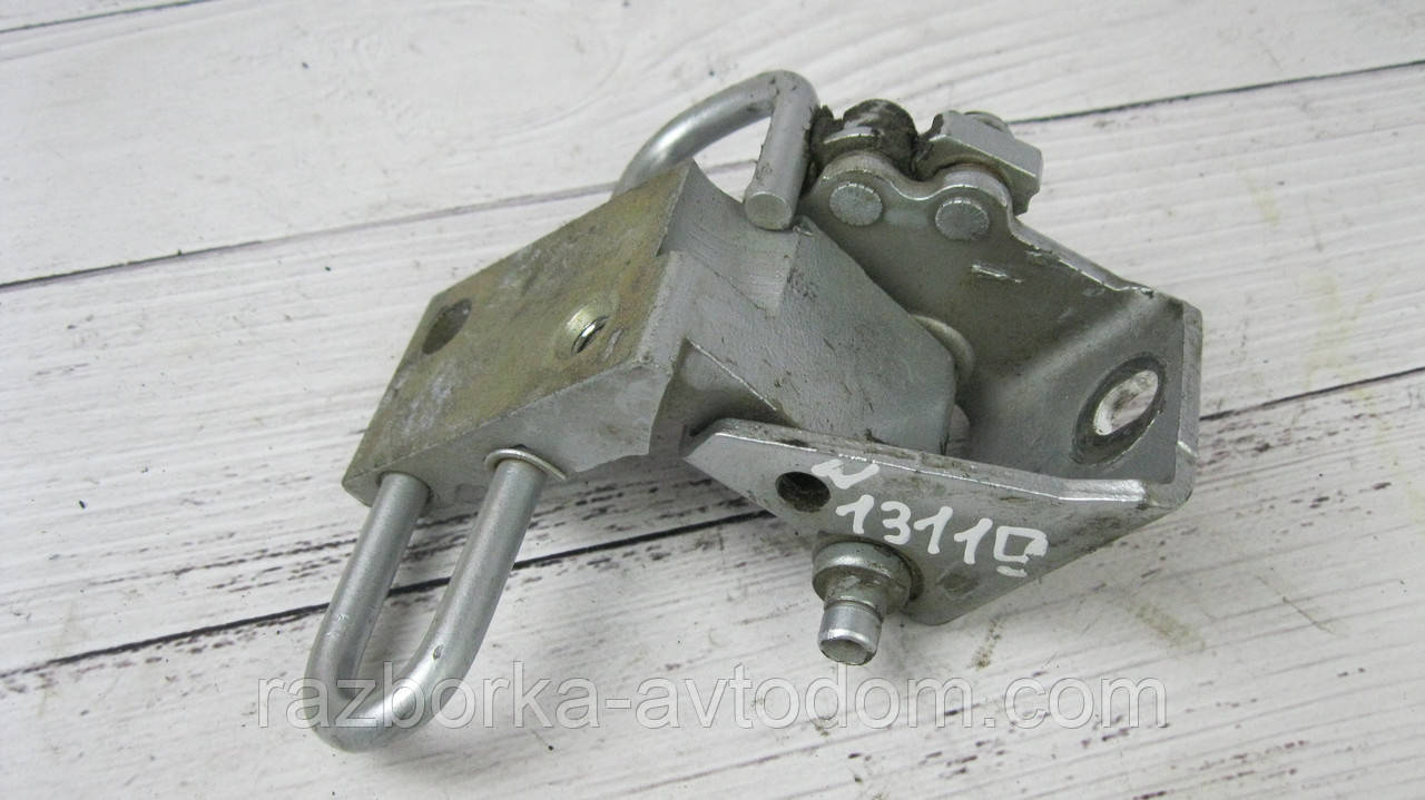 Петля дверей задньої лівої спідня VW Touran (2003-2010) OE:1T0833411A